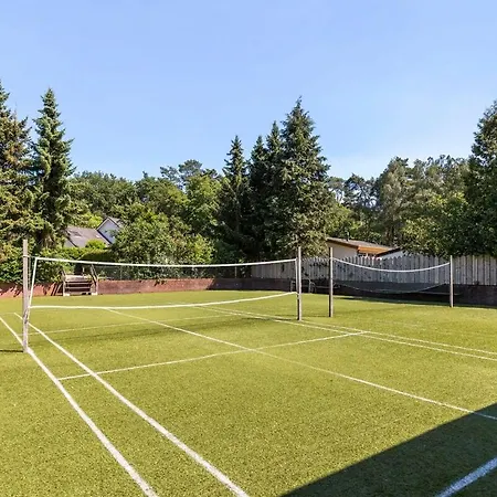 Gezellig Op En Goed Onderhouden Park