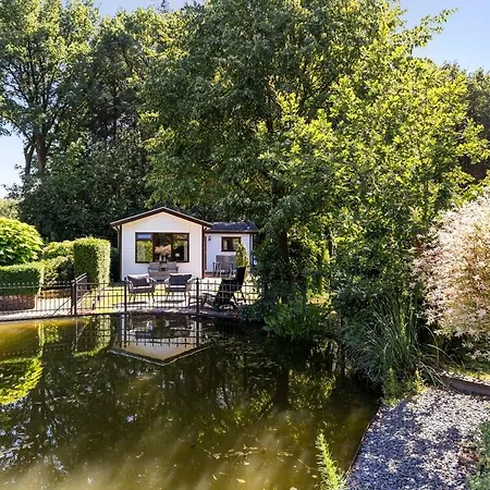 Chalet Gezellig Op En Goed Onderhouden Park *